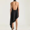 Asymmetrisk halterneck-kjole i ull