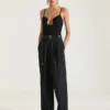 Bodysuit med utskjæring i konstruert strikk Bodysuit med utskjæring i konstruert strikk