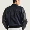 Bomberjakke i skinn og sateng med Givenchy Paris-broderi Bomberjakke i skinn og sateng med Givenchy Paris-broderi