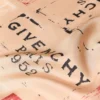 Givenchy-sjal i silke Givenchy-sjal i silke