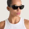 Givenchy Tape Earcuff i metall og emalje Givenchy Tape Earcuff i metall og emalje