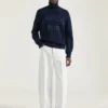 hvite couture-sømmer