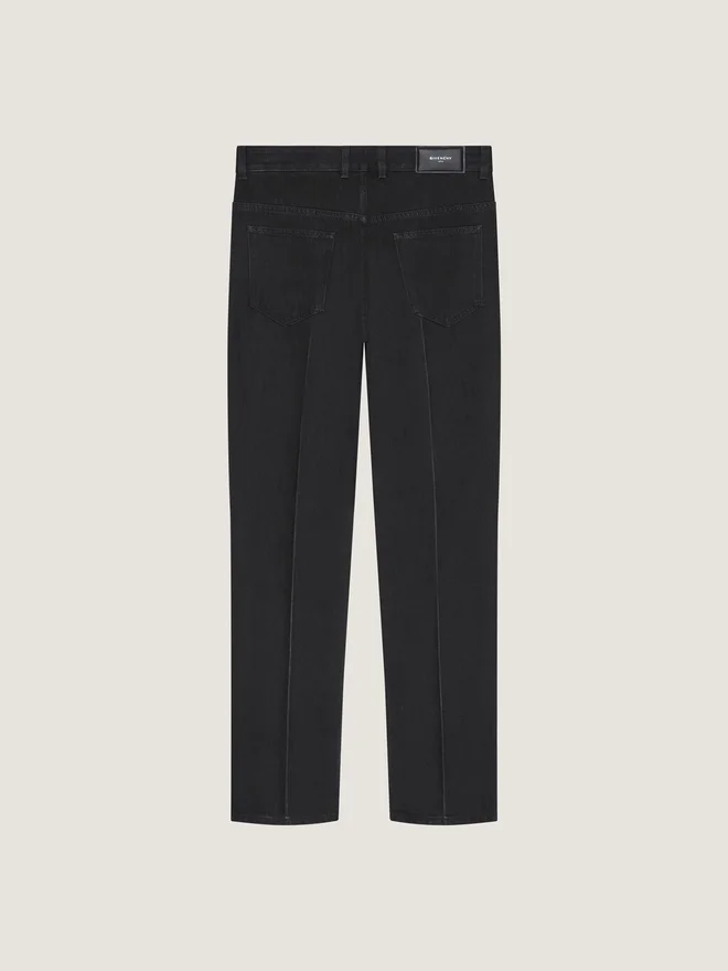 Jeans med rett passform og presselinjer Jeans med rett passform og presselinjer