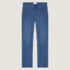 Jeans med rett passform, skyggevasket og med presselinjer Jeans med rett passform, skyggevasket og med presselinjer