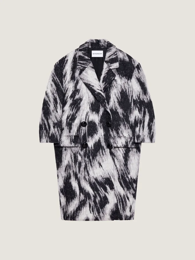Kåpe i ulljacquard med dyremønster Kåpe i ulljacquard med dyremønster