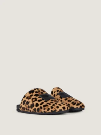 Label flate mules i ponyeffekt-lær med leopardmønster Label flate mules i ponyeffekt-lær med leopardmønster