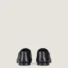 Label-loafers i skinnende skinn Label-loafers i skinnende skinn