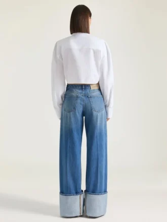 Mellomblå jeans med oppbrett