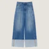 Mellomblå jeans med oppbrett