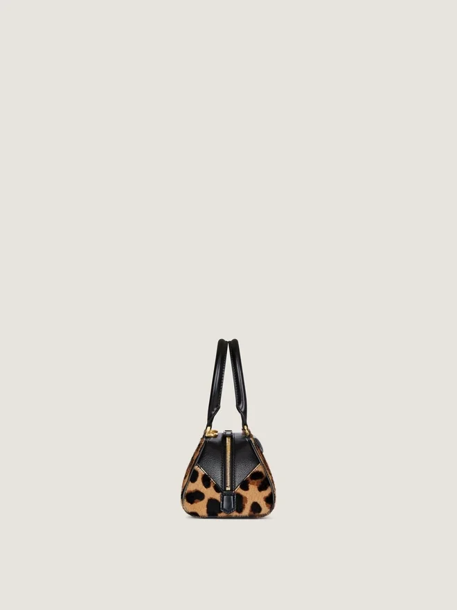 Mini Antigona øst-vest-veske i skinn med leopardmønster Mini Antigona øst-vest-veske i skinn med leopardmønster