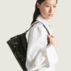 Mini Voyou Bag i skinnende skinn Mini Voyou Bag i skinnende skinn