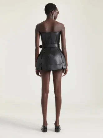 Minibustier-biker-kjole i skinn