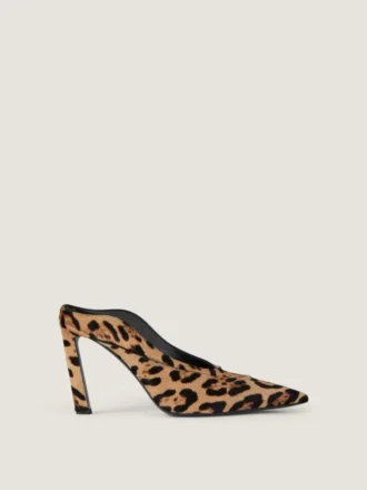 Mules med pigghæl i skinn med ponyeffekt og leopardmønster