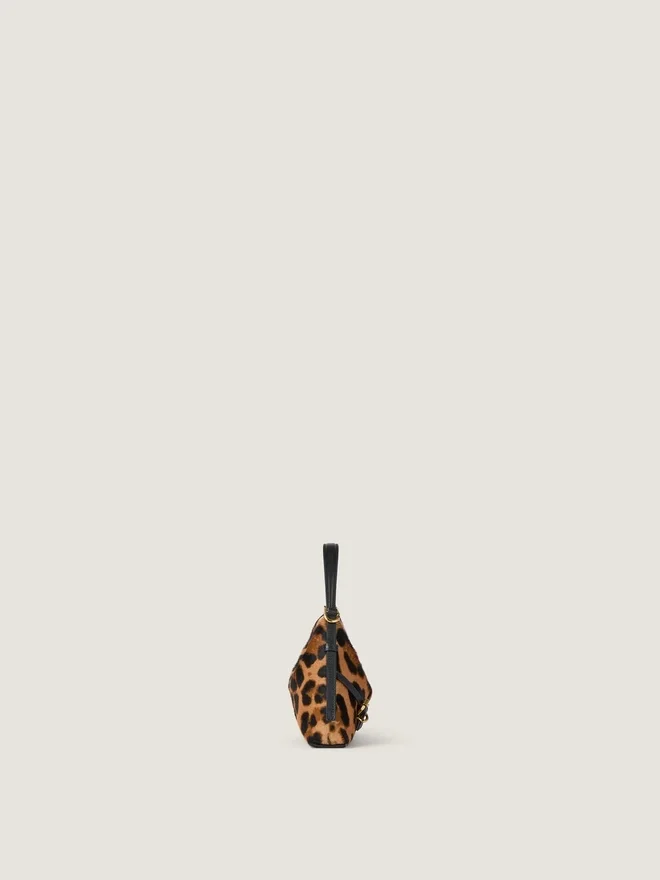 Nano Voyou Bag i skinn med ponyeffekt og leopardmønster Nano Voyou Bag i skinn med ponyeffekt og leopardmønster