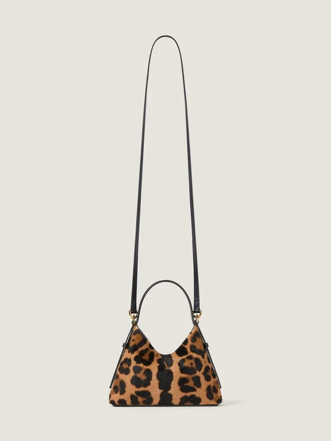 Nano Voyou Bag i skinn med ponyeffekt og leopardmønster Nano Voyou Bag i skinn med ponyeffekt og leopardmønster