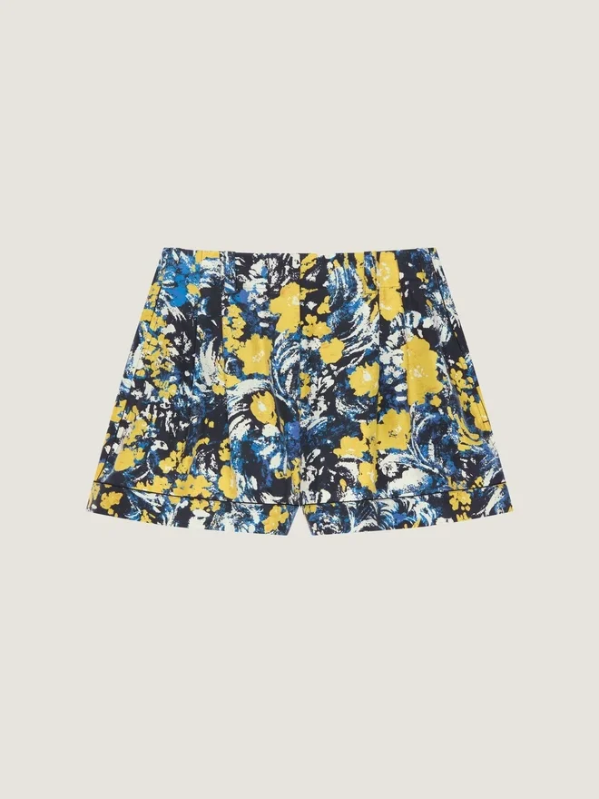 Shorts i viskose med blomstertrykk Shorts i viskose med blomstertrykk