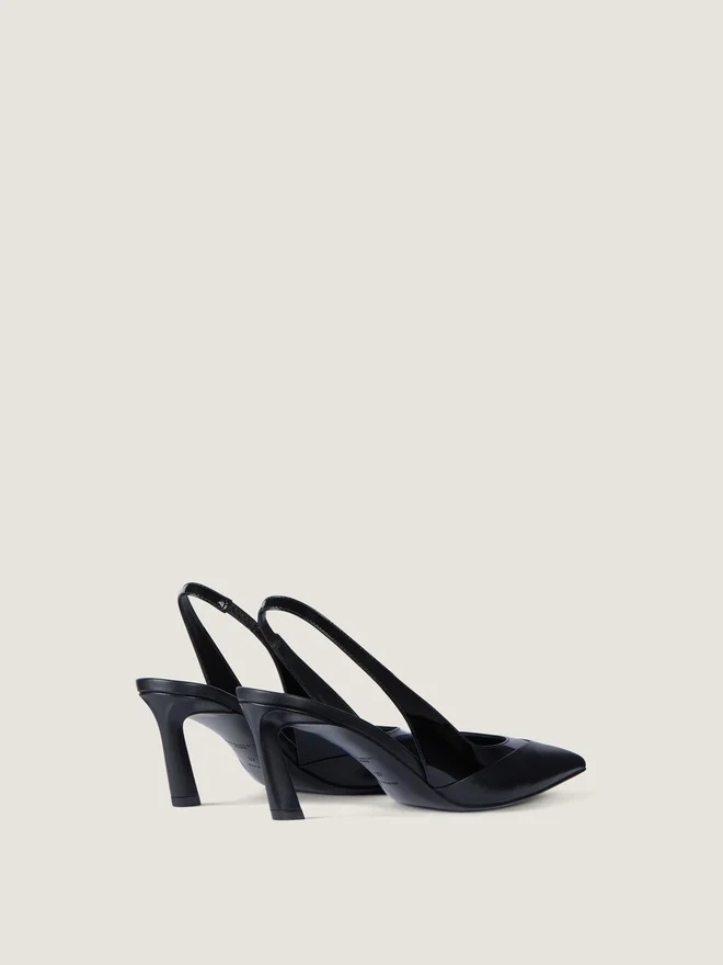 Spikete slingbacks i skinn Spikete slingbacks i skinn