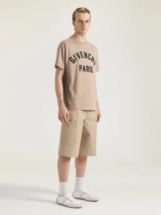 T-skjorte i bomull med Givenchy Paris-broderi