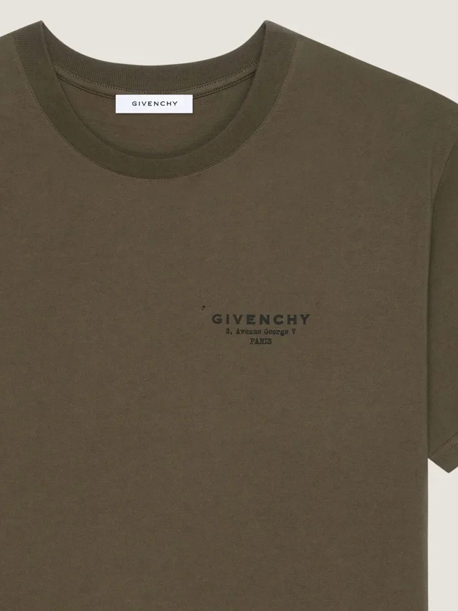 T-skjorte i bomull med Givenchy-stempelprint T-skjorte i bomull med Givenchy-stempelprint